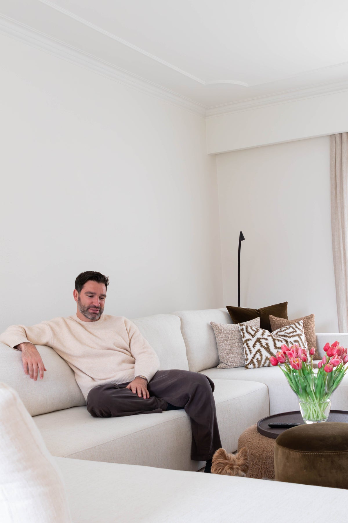 A Look Inside Metejoor's Home: A Living Space Where Warmth and Design Come Together
