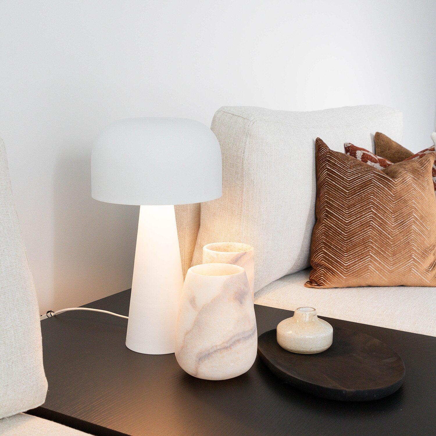 Japandi Interior Style: The Perfect Blend of Japanese Zen and Scandinavian Design
